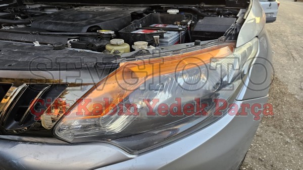 Mitsubishi L200 çıkma sol far Mitsubishi L200 çıkma sol far