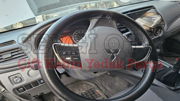 Mitsubishi L200 çıkma sürücü airbagi Mitsubishi L200 çıkma sürücü airbagi