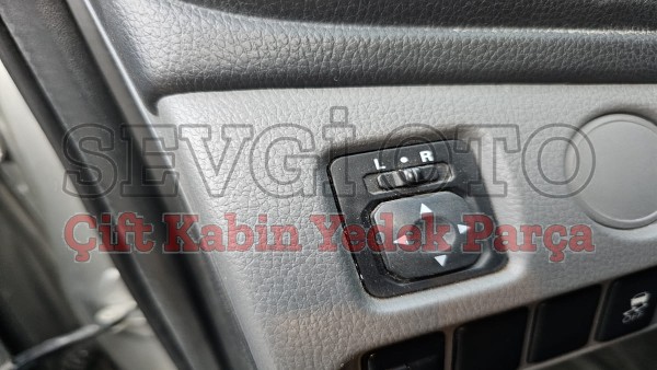 Mitsubishi L200 çıkma ayna ayar düğmesi Mitsubishi L200 çıkma ayna ayar düğmesi