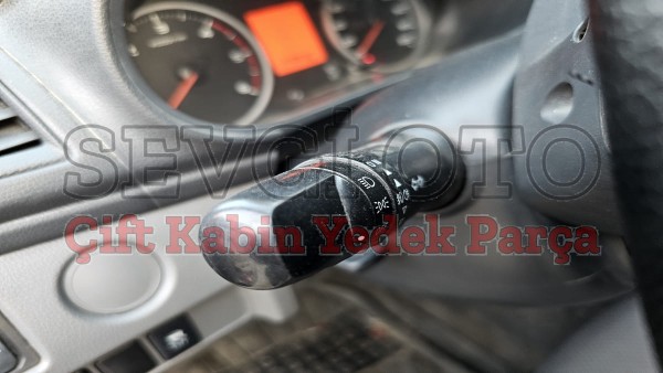 Mitsubishi L200 çıkma sinyal kolu Mitsubishi L200 çıkma sinyal kolu