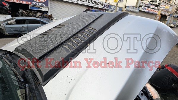 Mitsubishi L200 çıkma ön kaput gri Mitsubishi L200 çıkma ön kaput gri